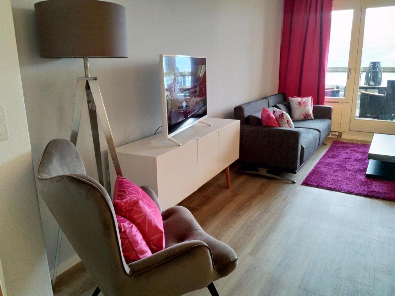Swiss Seeblick Apartment Mit Hotelanbindung Beatenberg Exterior photo